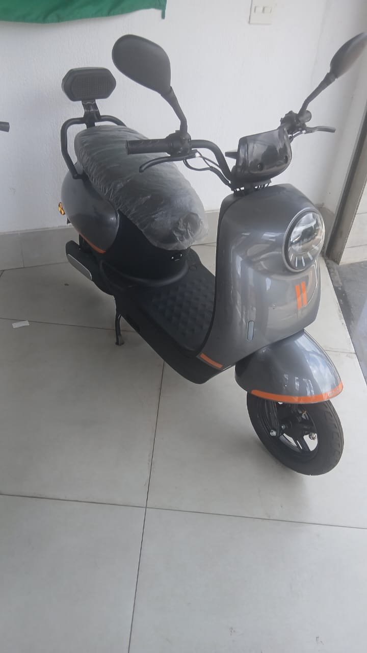 Scooter elétrica 09