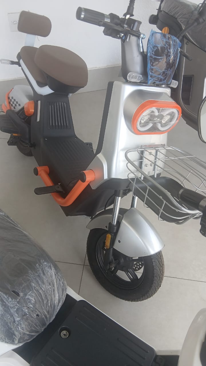 Scooter elétrica 07